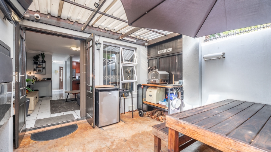 2 Bedroom Property for Sale in Parklands Western Cape